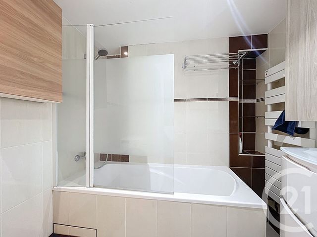 Appartement F3 &agrave; louer - 3 pi&egrave;ces - 61,05 m2 - Paris - 75009 - ILE-DE-FRANCE