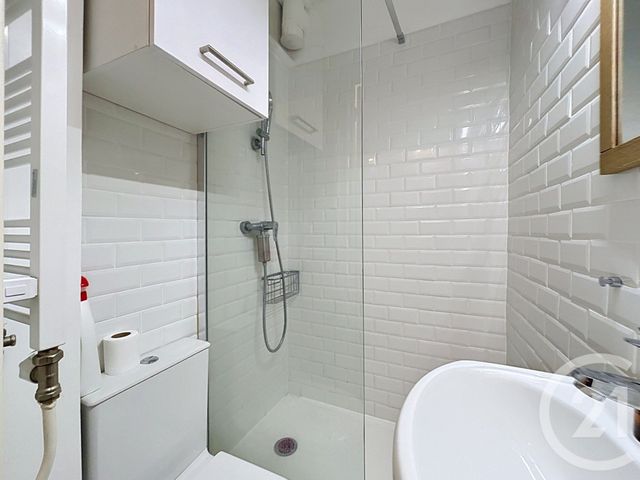 Appartement F2 &agrave; louer - 2 pi&egrave;ces - 26,37 m2 - Paris - 75009 - ILE-DE-FRANCE