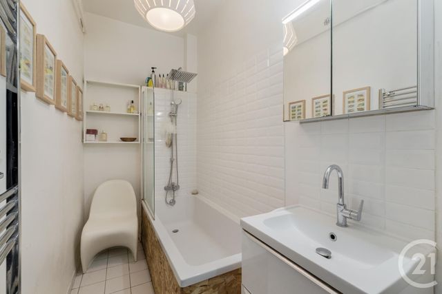 Appartement F4 &agrave; vendre - 4 pi&egrave;ces - 103,11 m2 - Paris - 75009 - ILE-DE-FRANCE