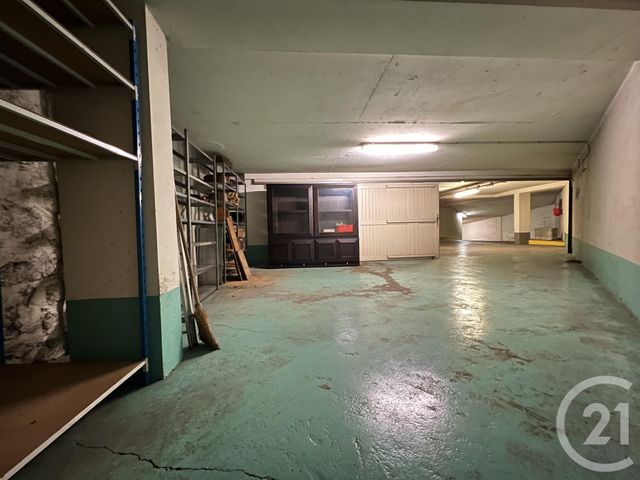 Parking &agrave; louer - 35 m2 - Paris - 75008 - ILE-DE-FRANCE
