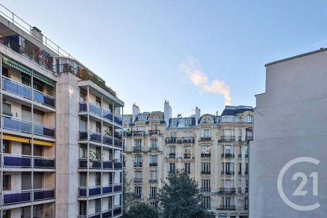 Appartement Studio &agrave; louer - 1 pi&egrave;ce - 33,08 m2 - Paris - 75009 - ILE-DE-FRANCE