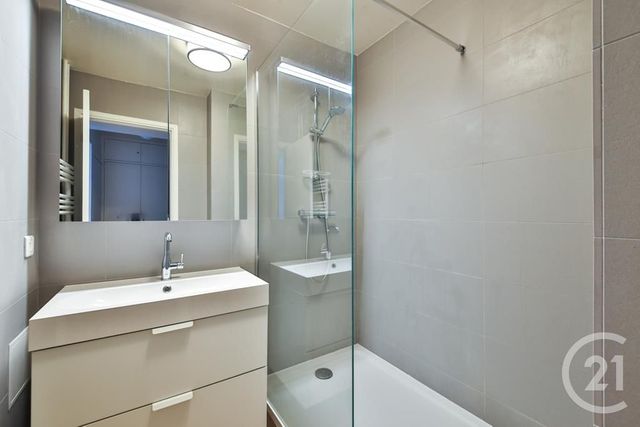 Appartement Studio &agrave; louer - 1 pi&egrave;ce - 33,08 m2 - Paris - 75009 - ILE-DE-FRANCE