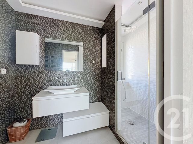 Appartement F4 &agrave; louer - 4 pi&egrave;ces - 84,18 m2 - Paris - 75015 - ILE-DE-FRANCE