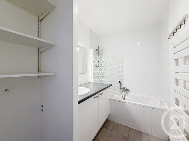 Appartement F3 &agrave; louer - 3 pi&egrave;ces - 62,16 m2 - Paris - 75009 - ILE-DE-FRANCE