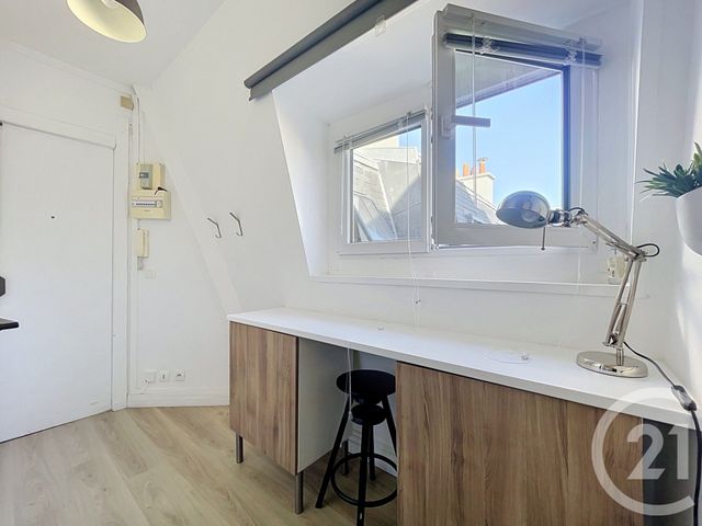 Appartement F1 &agrave; louer - 1 pi&egrave;ce - 13,24 m2 - Paris - 75008 - ILE-DE-FRANCE