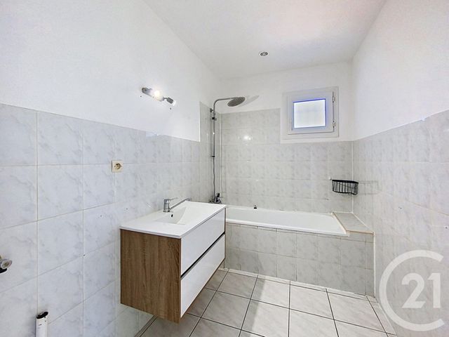 Appartement T3 &agrave; vendre - 3 pi&egrave;ces - 73,33 m2 - Agde - 34 - LANGUEDOC-ROUSSILLON
