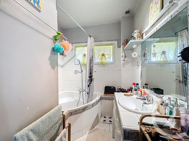 Appartement T3 à vendre - 3 pièces - 68,17 m2 - Agde - 34 - LANGUEDOC-ROUSSILLON