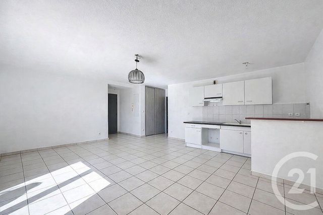 Appartement T3 &agrave; vendre - 3 pi&egrave;ces - 62,13 m2 - Agde - 34 - LANGUEDOC-ROUSSILLON