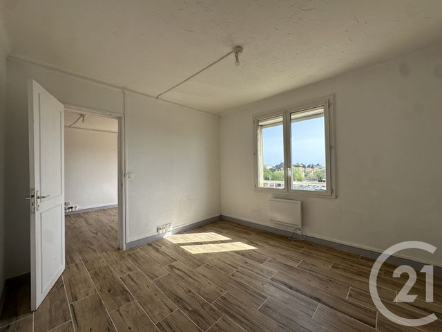 Appartement T3 &agrave; vendre - 3 pi&egrave;ces - 60,33 m2 - Agde - 34 - LANGUEDOC-ROUSSILLON