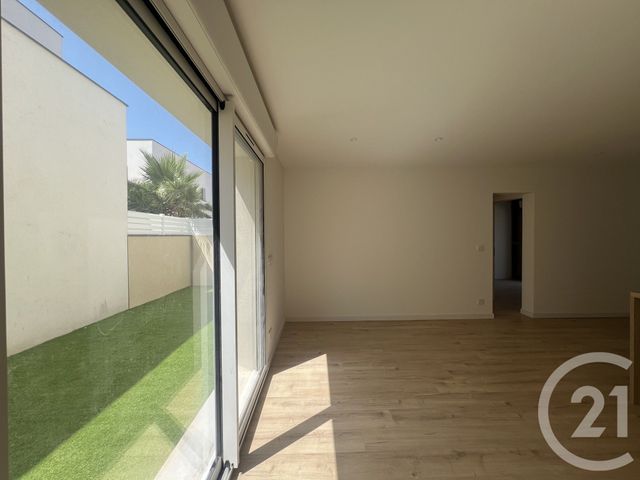 Appartement T3 &agrave; vendre - 3 pi&egrave;ces - 50,66 m2 - Agde - 34 - LANGUEDOC-ROUSSILLON