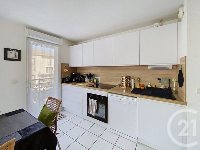 Appartement T3 &agrave; vendre - 3 pi&egrave;ces - 54,12 m2 - Agde - 34 - LANGUEDOC-ROUSSILLON