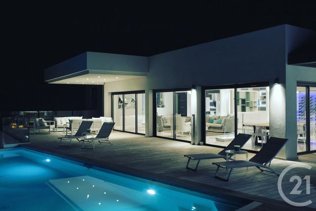 Maison à louer - 6 pièces - 390 m2 - L Ile Rousse - 202 - CORSE