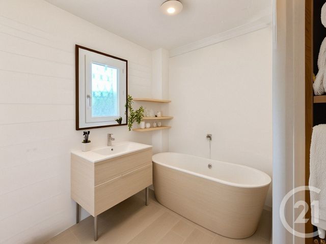 Appartement F4 à vendre - 4 pièces - 102,12 m2 - St Florent - 202 - CORSE