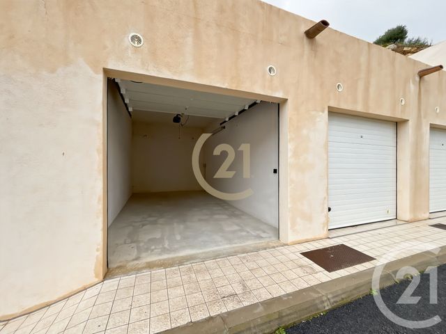 parking - L ILE ROUSSE - 202