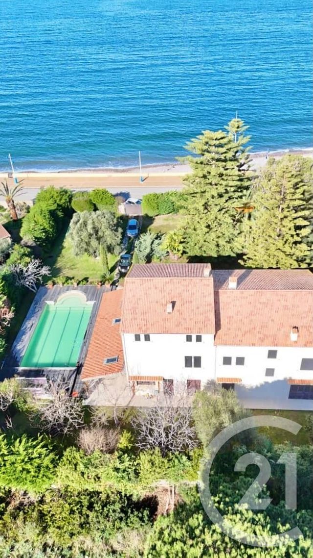 Maison &agrave; vendre - 12 pi&egrave;ces - 420 m2 - St Florent - 202 - CORSE
