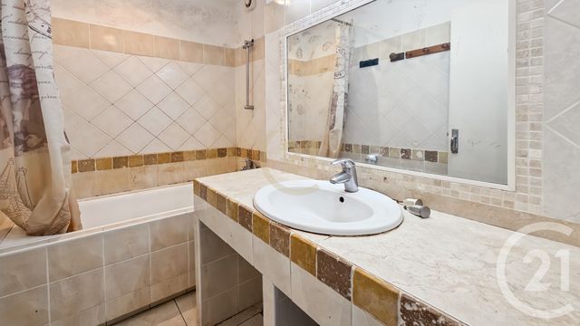 Appartement F4 &agrave; vendre - 4 pi&egrave;ces - 64,38 m2 - Bastia - 202 - CORSE