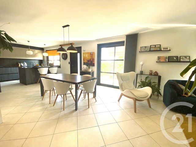 Maison à vendre - 6 pièces - 143 m2 - Meyzieu - 69 - RHONE-ALPES