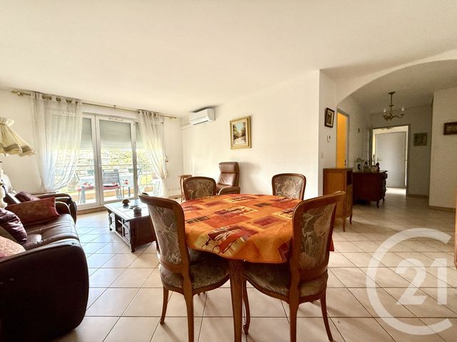 Appartement T3 à vendre - 3 pièces - 67,60 m2 - St Priest - 69 - RHONE-ALPES