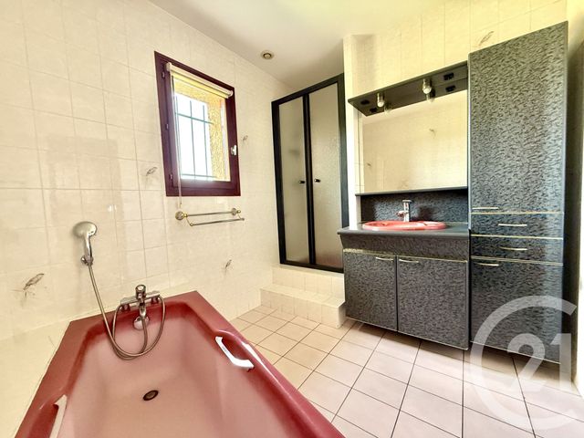 Maison &agrave; vendre - 7 pi&egrave;ces - 188 m2 - Pusignan - 69 - RHONE-ALPES