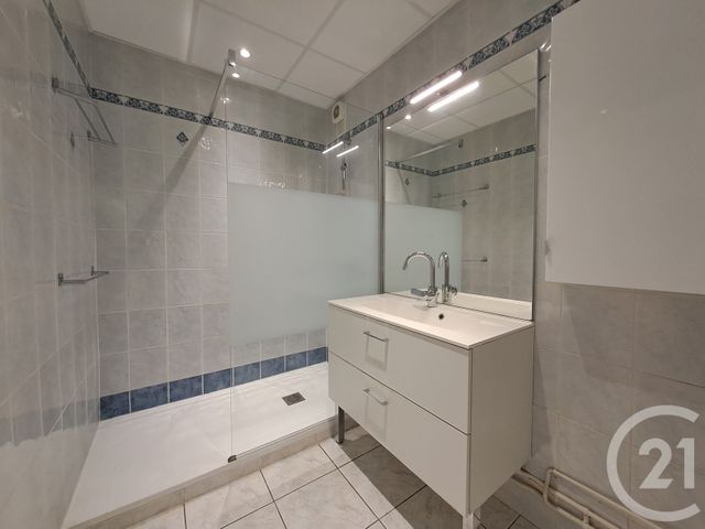 Appartement T3 &agrave; vendre - 3 pi&egrave;ces - 66,27 m2 - Villeurbanne - 69 - RHONE-ALPES
