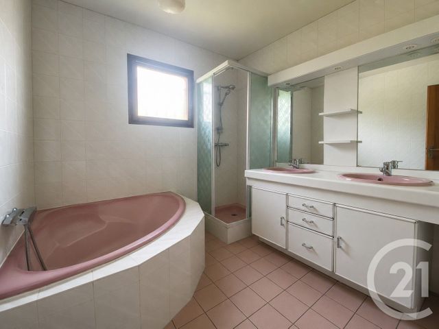 Maison &agrave; vendre - 5 pi&egrave;ces - 121 m2 - Meyzieu - 69 - RHONE-ALPES