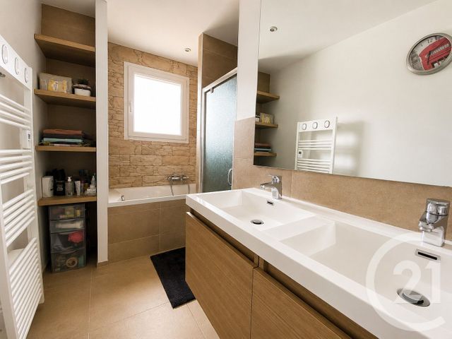 Maison &agrave; vendre - 7 pi&egrave;ces - 186 m2 - Genas - 69 - RHONE-ALPES