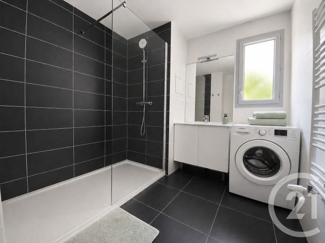 Appartement T4 &agrave; vendre - 4 pi&egrave;ces - 85,80 m2 - Genas - 69 - RHONE-ALPES