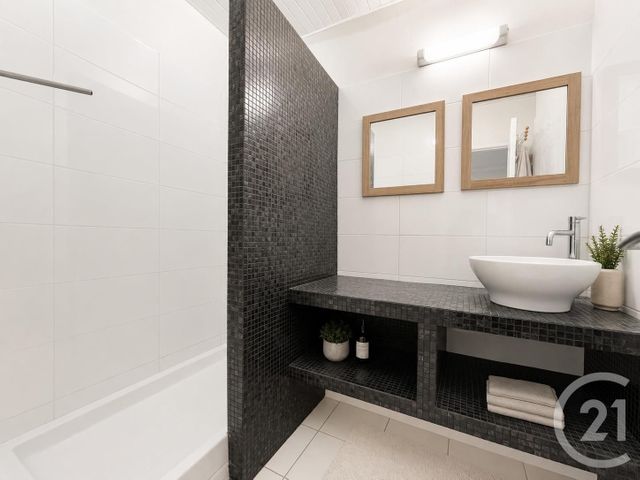 Appartement F5 &agrave; vendre - 5 pi&egrave;ces - 93 m2 - St Herblain - 44 - PAYS-DE-LOIRE
