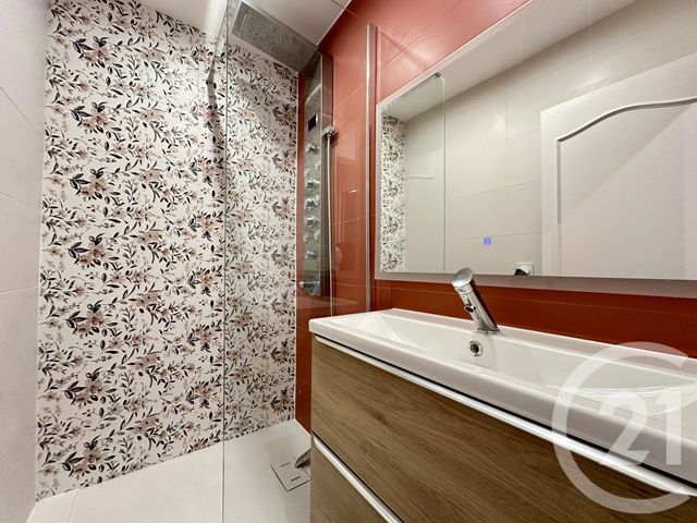 Appartement F4 &agrave; vendre - 5 pi&egrave;ces - 79,75 m2 - Nantes - 44 - PAYS-DE-LOIRE