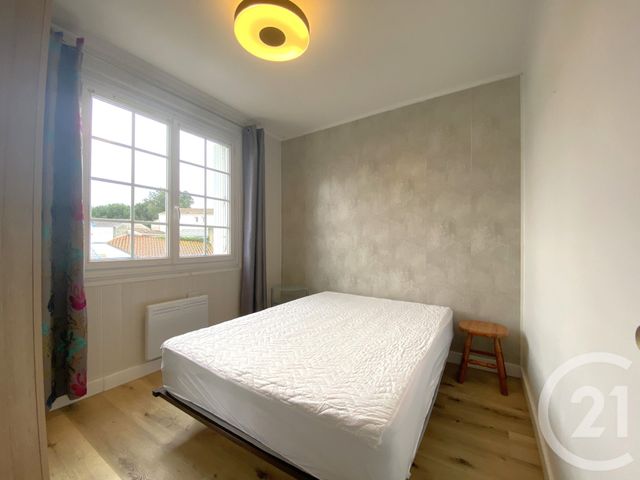 Appartement T3 à louer - 3 pièces - 38,69 m2 - La Tranche Sur Mer - 85 - PAYS-DE-LOIRE