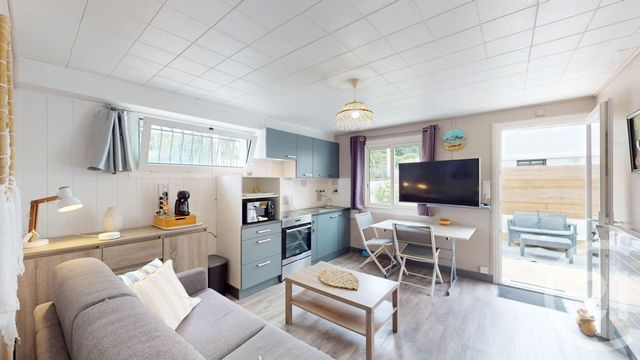 Maison à vendre - 8 pièces - 143,33 m2 - La Tranche Sur Mer - 85 - PAYS-DE-LOIRE