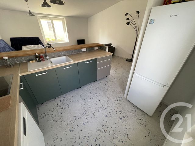 Maison à louer - 3 pièces - 63 m2 - St Michel En L Herm - 85 - PAYS-DE-LOIRE