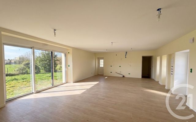 Maison &agrave; louer - 6 pi&egrave;ces - 126 m2 - St Denis Du Payre - 85 - PAYS-DE-LOIRE