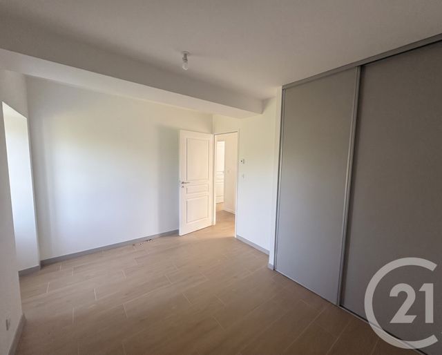 Maison &agrave; louer - 6 pi&egrave;ces - 126 m2 - St Denis Du Payre - 85 - PAYS-DE-LOIRE