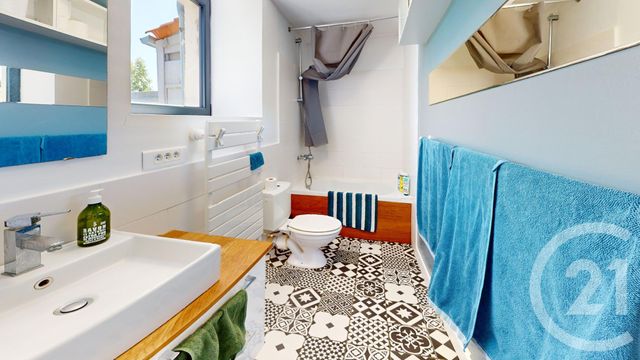Maison &agrave; louer - 4 pi&egrave;ces - 96 m2 - Angles - 85 - PAYS-DE-LOIRE