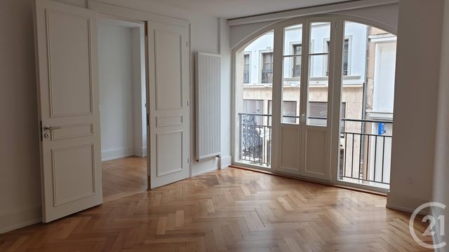 Appartement F3 à louer - 4 pièces - 101,68 m2 - Mulhouse - 68 - ALSACE