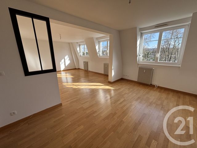 Appartement F4 &agrave; louer - 4 pi&egrave;ces - 123 m2 - Mulhouse - 68 - ALSACE