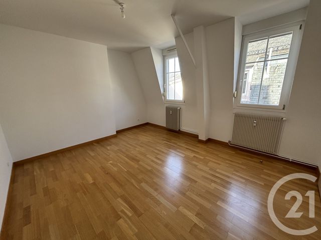 Appartement F4 &agrave; louer - 4 pi&egrave;ces - 123 m2 - Mulhouse - 68 - ALSACE