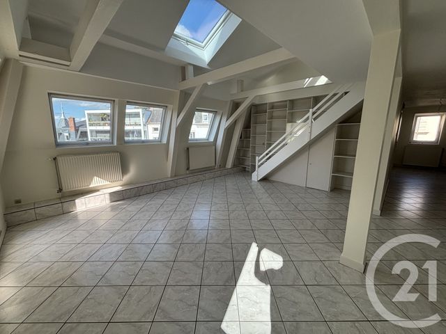 Appartement Duplex à louer - 4 pièces - 107,70 m2 - Mulhouse - 68 - ALSACE