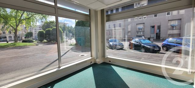 Local commercial à louer - 135.26 m2 - 68 - Haut-Rhin
