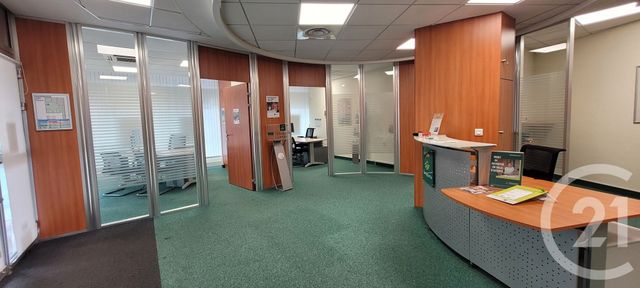 Local commercial à louer - 135.26 m2 - 68 - Haut-Rhin