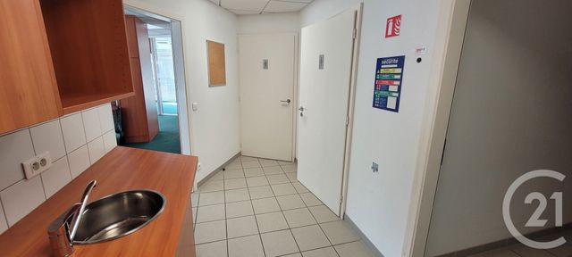 Local commercial à louer - 135.26 m2 - 68 - Haut-Rhin