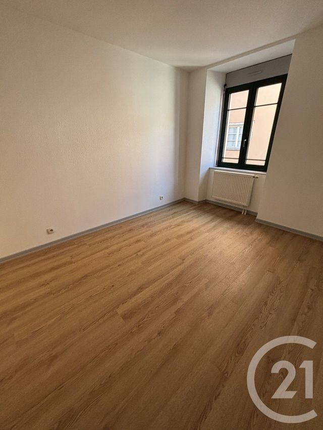 Appartement F4 &agrave; louer - 4 pi&egrave;ces - 109 m2 - Mulhouse - 68 - ALSACE
