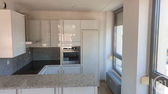 Appartement F3 &agrave; louer - 3 pi&egrave;ces - 83 m2 - Mulhouse - 68 - ALSACE
