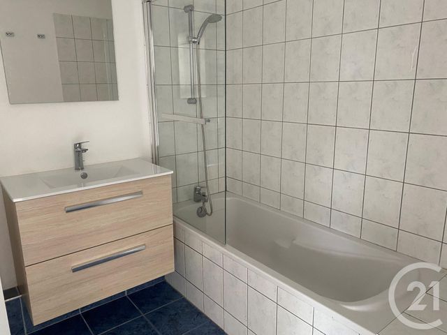 Appartement T3 à louer - 4 pièces - 63,91 m2 - Rixheim - 68 - ALSACE