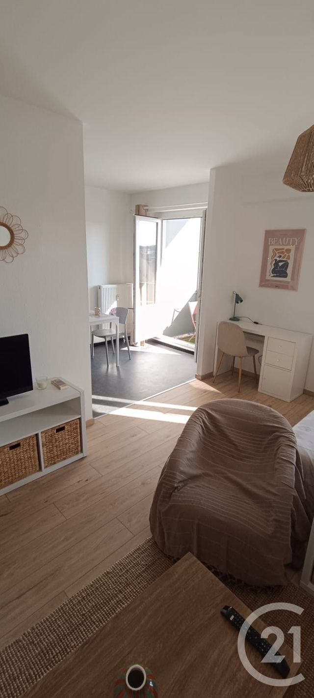 Appartement Studio &agrave; louer - 1 pi&egrave;ce - 33 m2 - Mulhouse - 68 - ALSACE