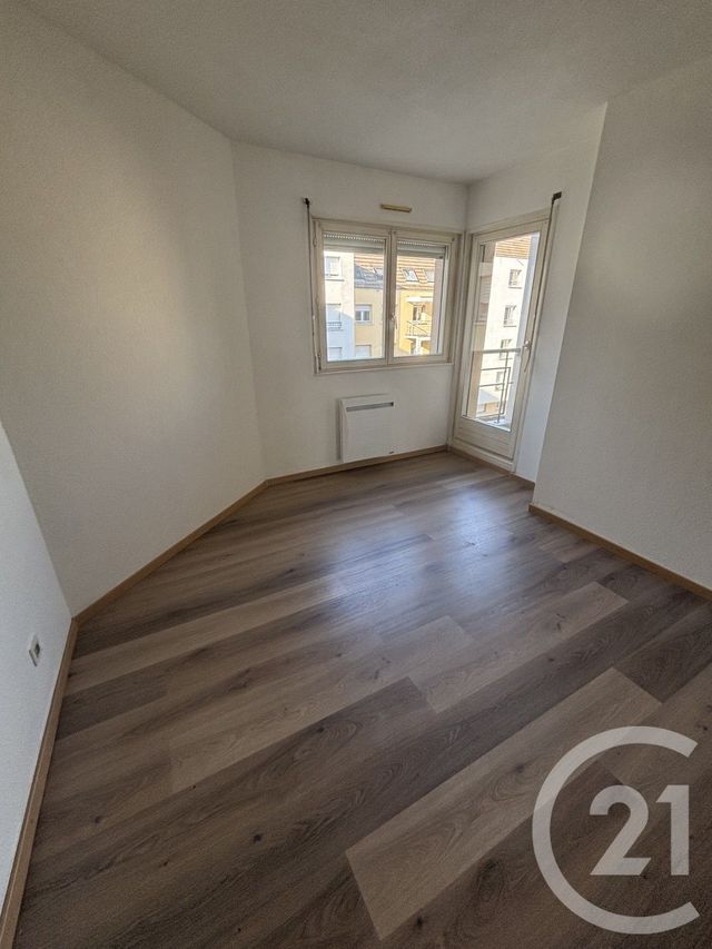 Appartement F4 &agrave; louer - 4 pi&egrave;ces - 105,95 m2 - Mulhouse - 68 - ALSACE