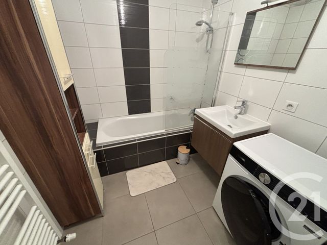 Appartement F3 &agrave; louer - 3 pi&egrave;ces - 61,10 m2 - Flaxlanden - 68 - ALSACE