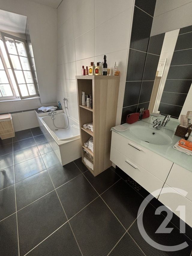 Appartement F5 &agrave; louer - 5 pi&egrave;ces - 135 m2 - Mulhouse - 68 - ALSACE