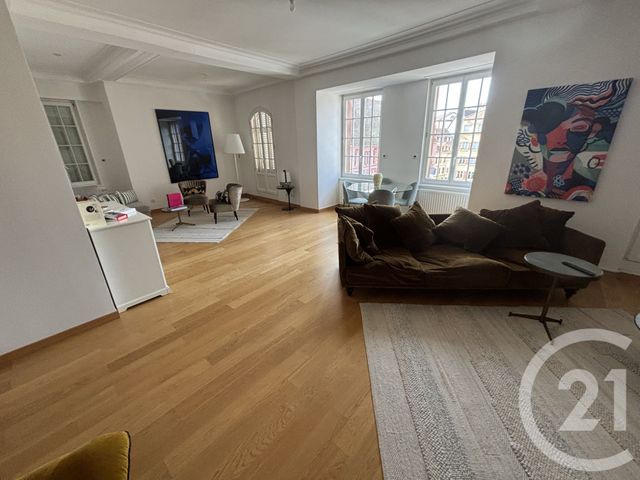Appartement F5 &agrave; louer - 5 pi&egrave;ces - 135 m2 - Mulhouse - 68 - ALSACE